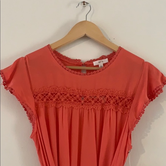 Ladies coral summer dress - Picture 3 of 3